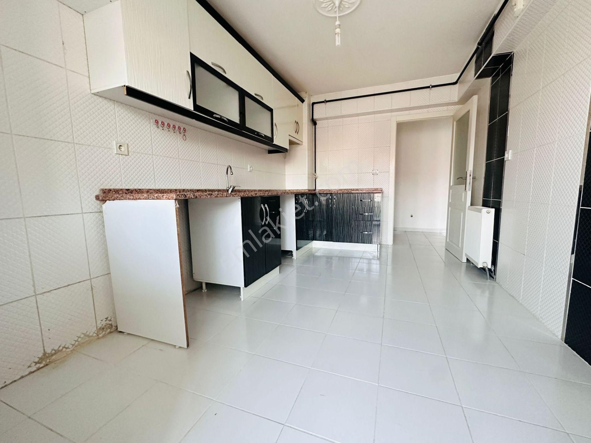 Mamak Şirintepe Satılık Daire  ŞİRİNTEPE'DE HOCALI CADDESİ YAKINI 3+1 ARA KAT ASANSÖRLÜ SATILIK DAİRE !!