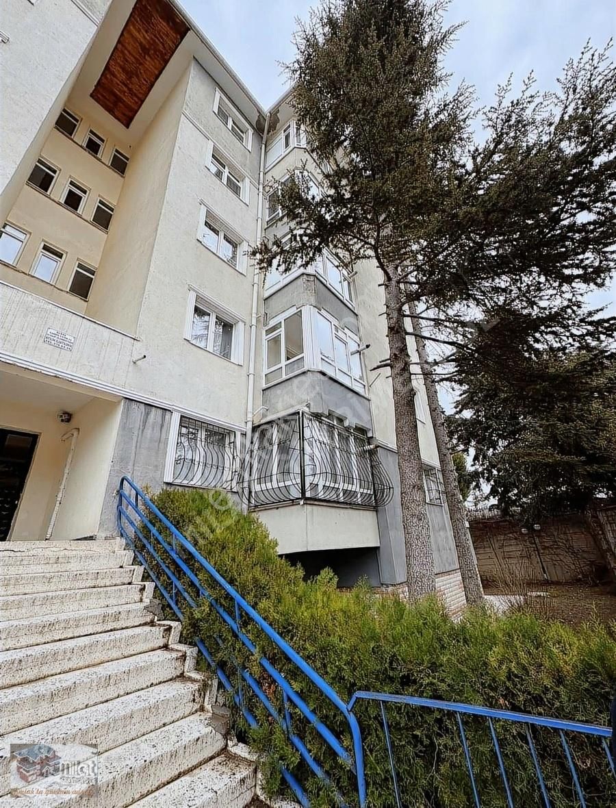 Sincan Osmanlı Satılık Daire OSMANLI MAH ARA KAT MAVİ ASIR SİTESİ 3+1