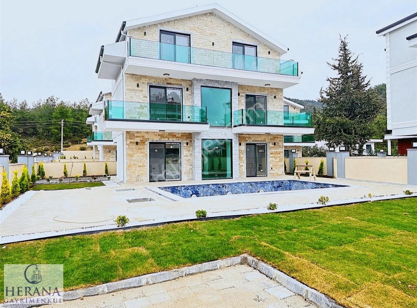 Fethiye Çiftlik Satılık Villa Fethiye Çiflik Mah. Nezih Lokasyon Lüks Ve Şık Villa