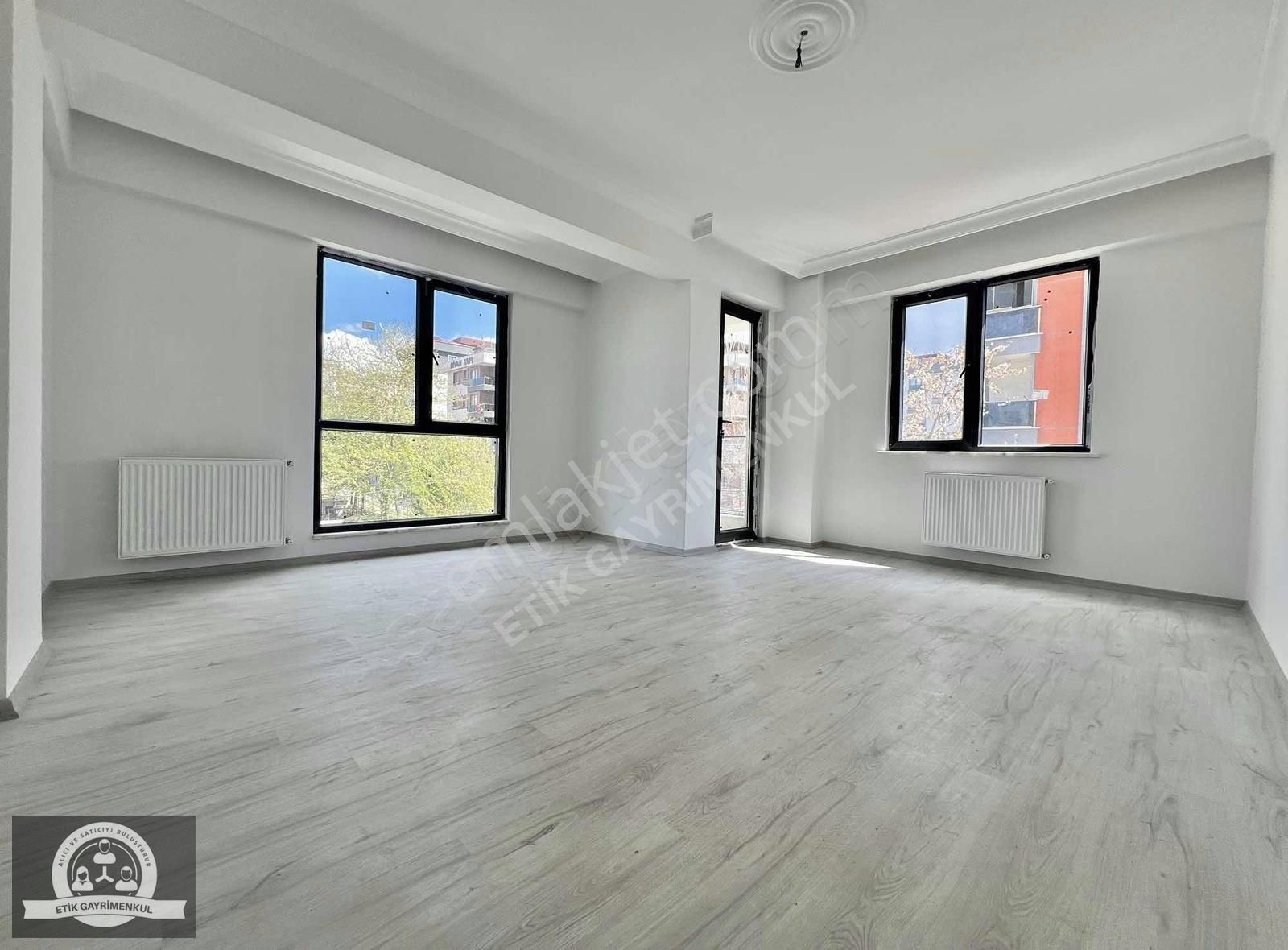 Sultanbeyli Mimar Sinan Satılık Daire SULTANBEYLİ MİMAR SİNAN MAH. 2+1 NET 85m² ÖN CEPHE ARAKAT DAİRE