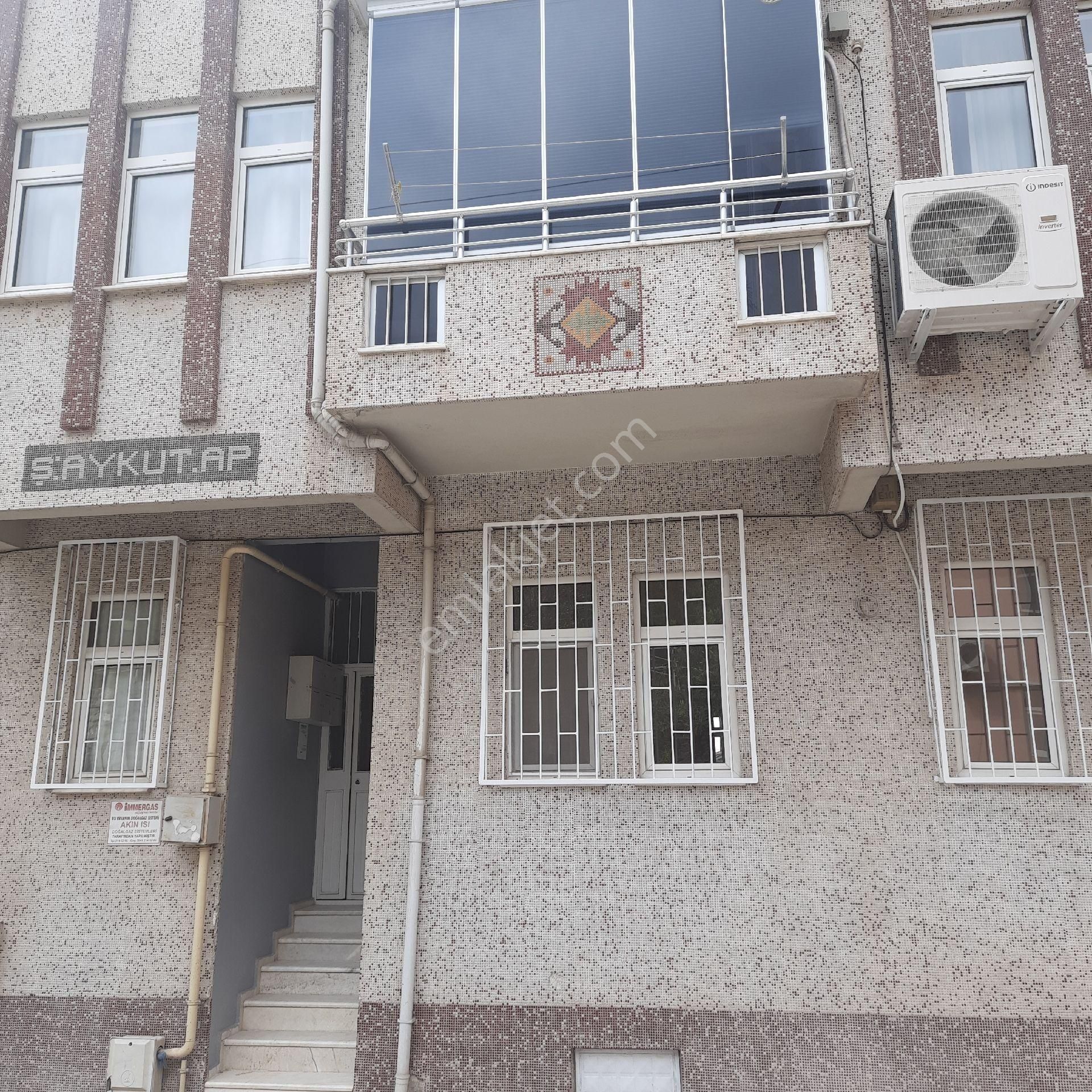 Niksar Gazi Osman Paşa Kiralık Daire Çarşıya okullara yakın 2+1 doğalgazlı daire 
