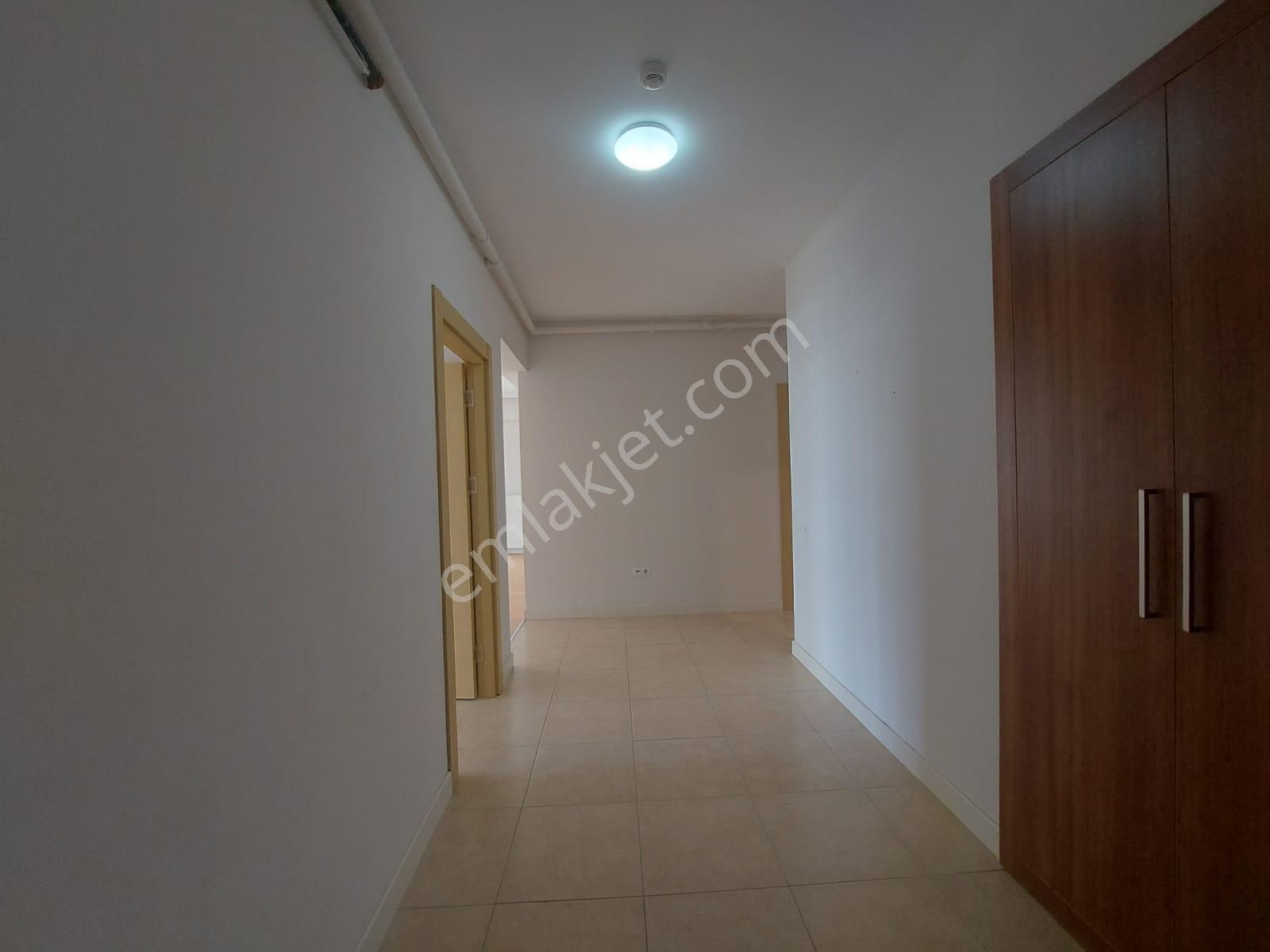 Çankaya İlkbahar Satılık Daire  İLKBAHAR MAHALLESİ GÜNEYPARK 1 SİTESİNDE P BLOKTA 150m2 SATILIK 3+1 KUPON DAİRE.......