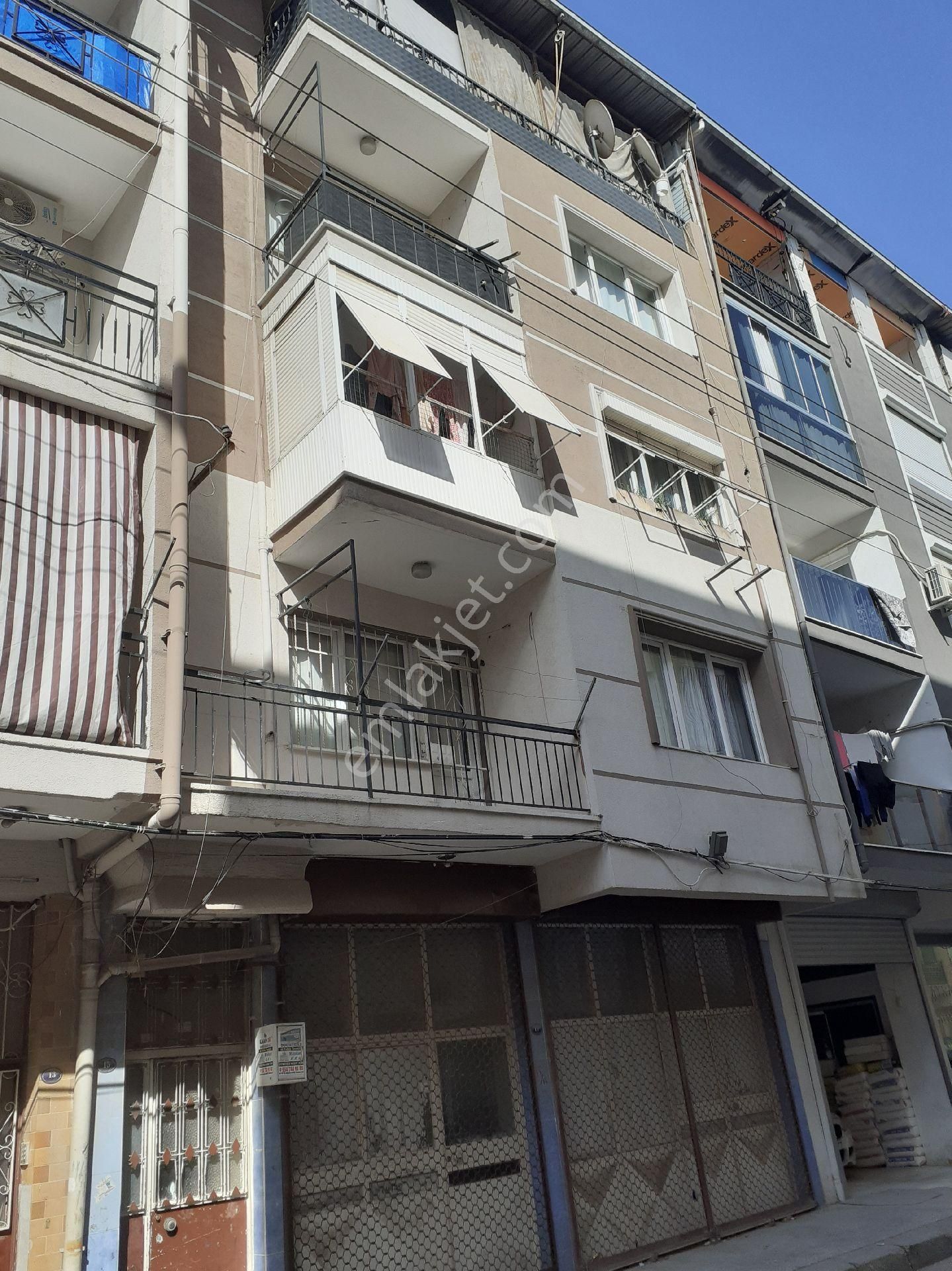 Buca Çamlıkule Satılık Daire IZMIR Buca çamlikule de satlik kople bina