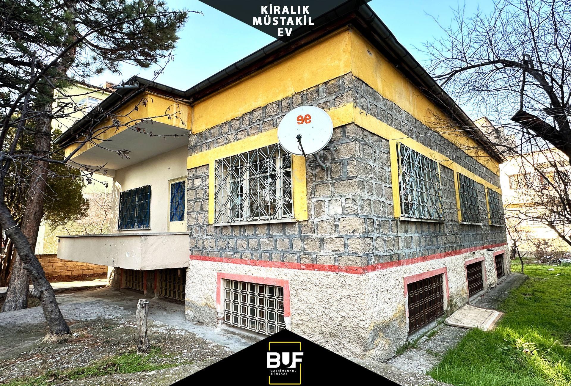 Melikgazi Esenyurt Kiralık Müstakil Ev  BUF GAYRİMENKUL'DEN ESENYURT'TA KOMPLE KİRALIK MÜSTAKİL BİNA