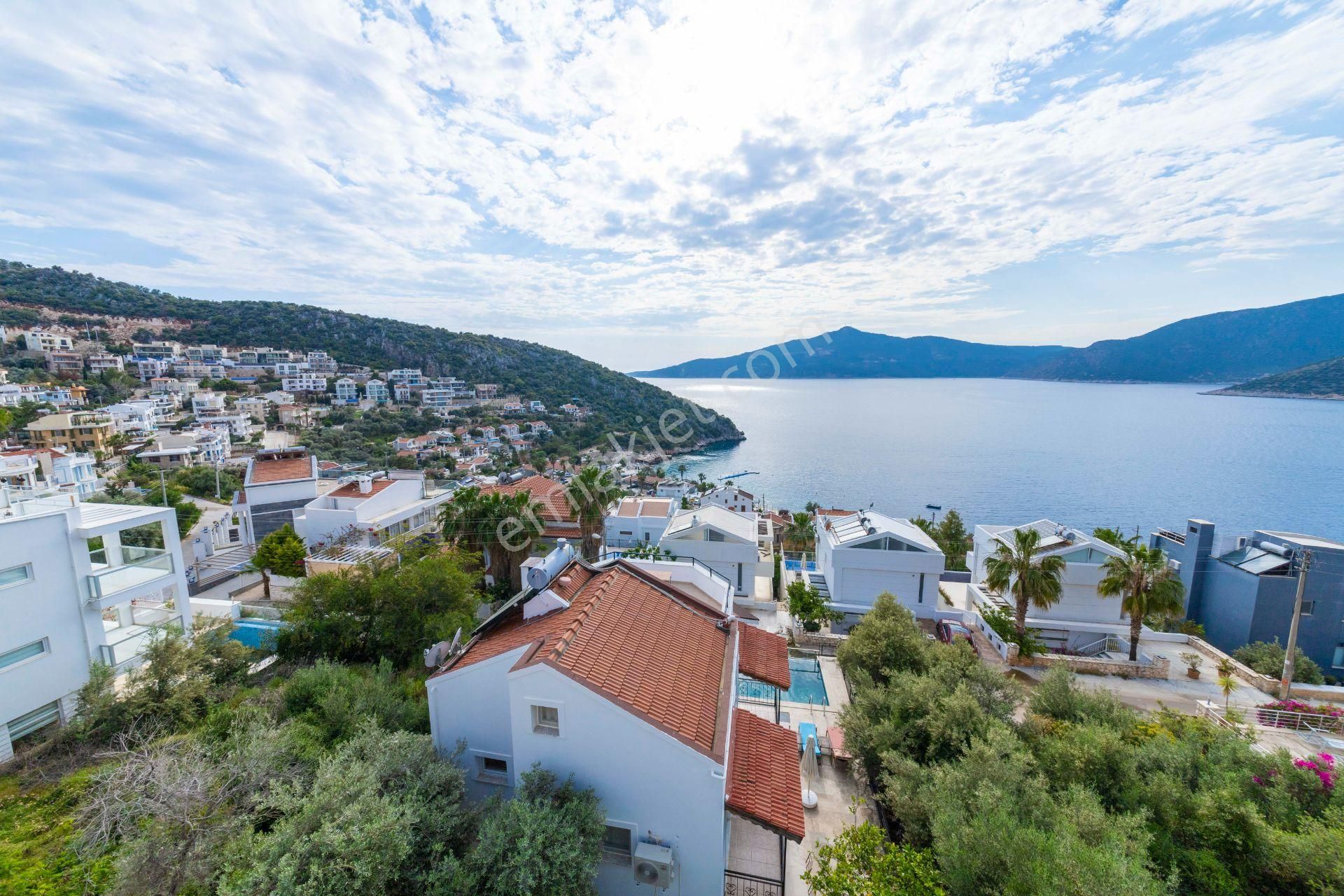 Kaş Kalkan Satılık Daire  KALKAN 'DA 2+2 DUBLEKS DENİZE 150 MT VE DENİZ MANZARALI DAİRE