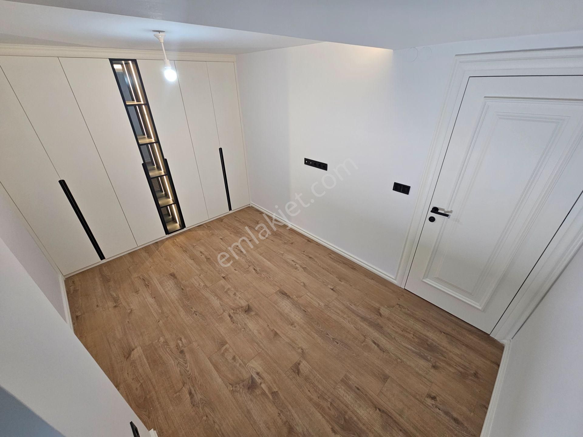 Eu Gayrimenkulden Balıkesir Edremit Güre'de Deniz Manzaralı Müstakil Havuzlu 3+2 Villa - Görsel 27