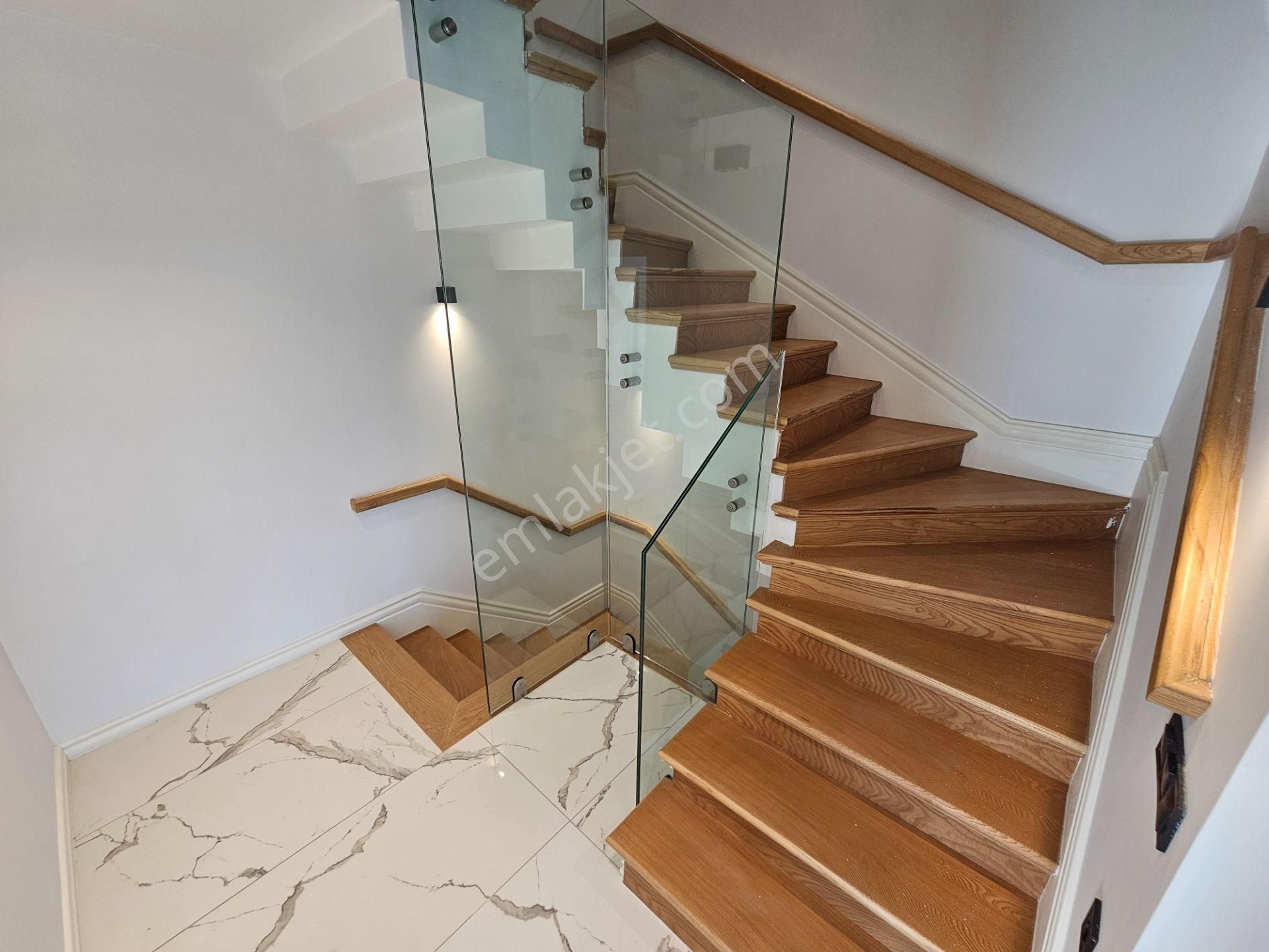 Eu Gayrimenkulden Balıkesir Edremit Güre'de Deniz Manzaralı Müstakil Havuzlu 3+2 Villa - Görsel 16