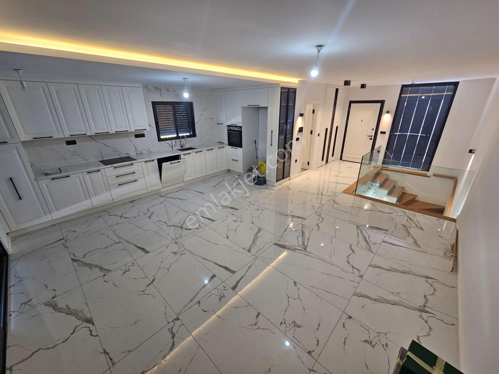 Eu Gayrimenkulden Balıkesir Edremit Güre'de Deniz Manzaralı Müstakil Havuzlu 3+2 Villa - Görsel 12