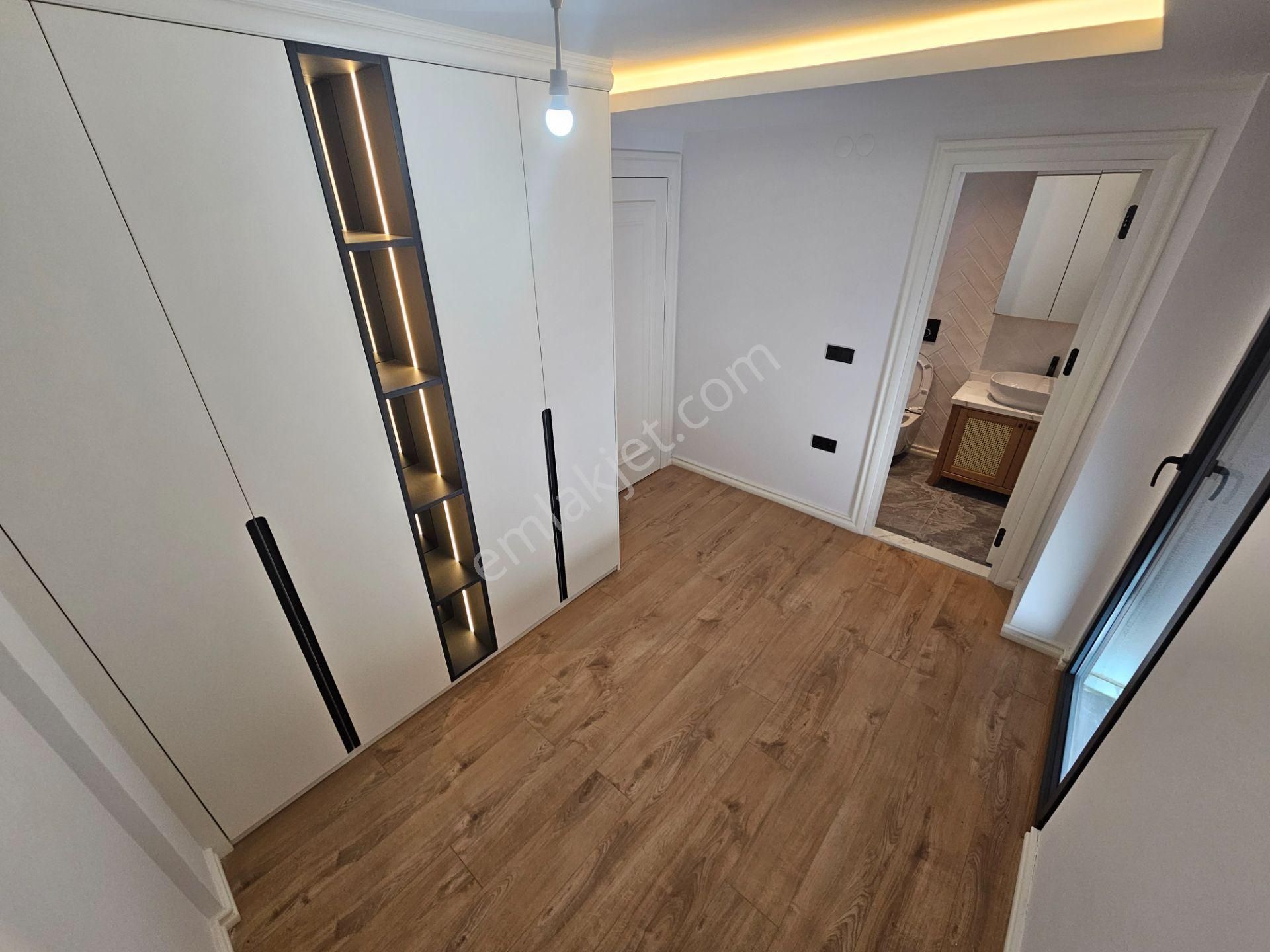 Eu Gayrimenkulden Balıkesir Edremit Güre'de Deniz Manzaralı Müstakil Havuzlu 3+2 Villa - Görsel 19