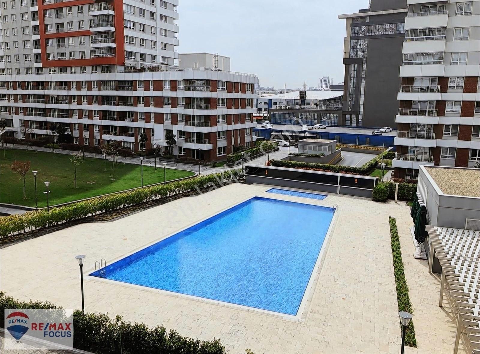 Bağcılar 15 Temmuz Satılık Daire Nurolpark Güneşli Kiracısız Peyzaj Manzaralı Satılık 2+1 Daire