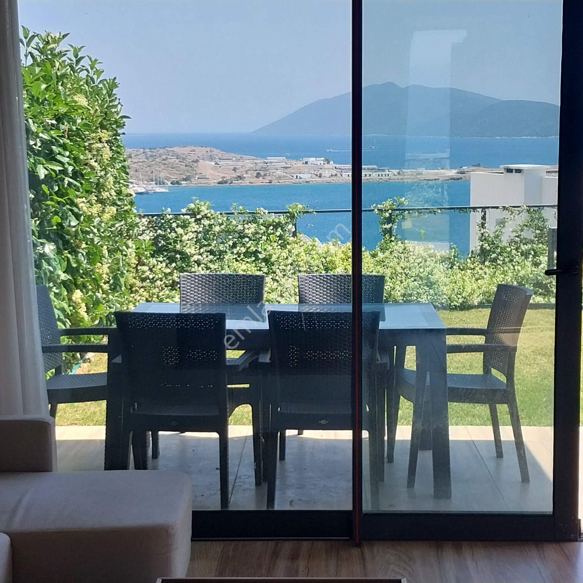 Bodrum Bitez Satılık Residence Fırsat ! Full Deniz Manzaralı, Özel Plajlı 2+1 Residences Daire