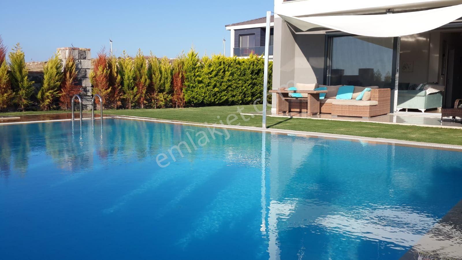 Çeşme Reisdere Günlük Kiralık Villa GÜNLÜK KİRALIK VİLLA 