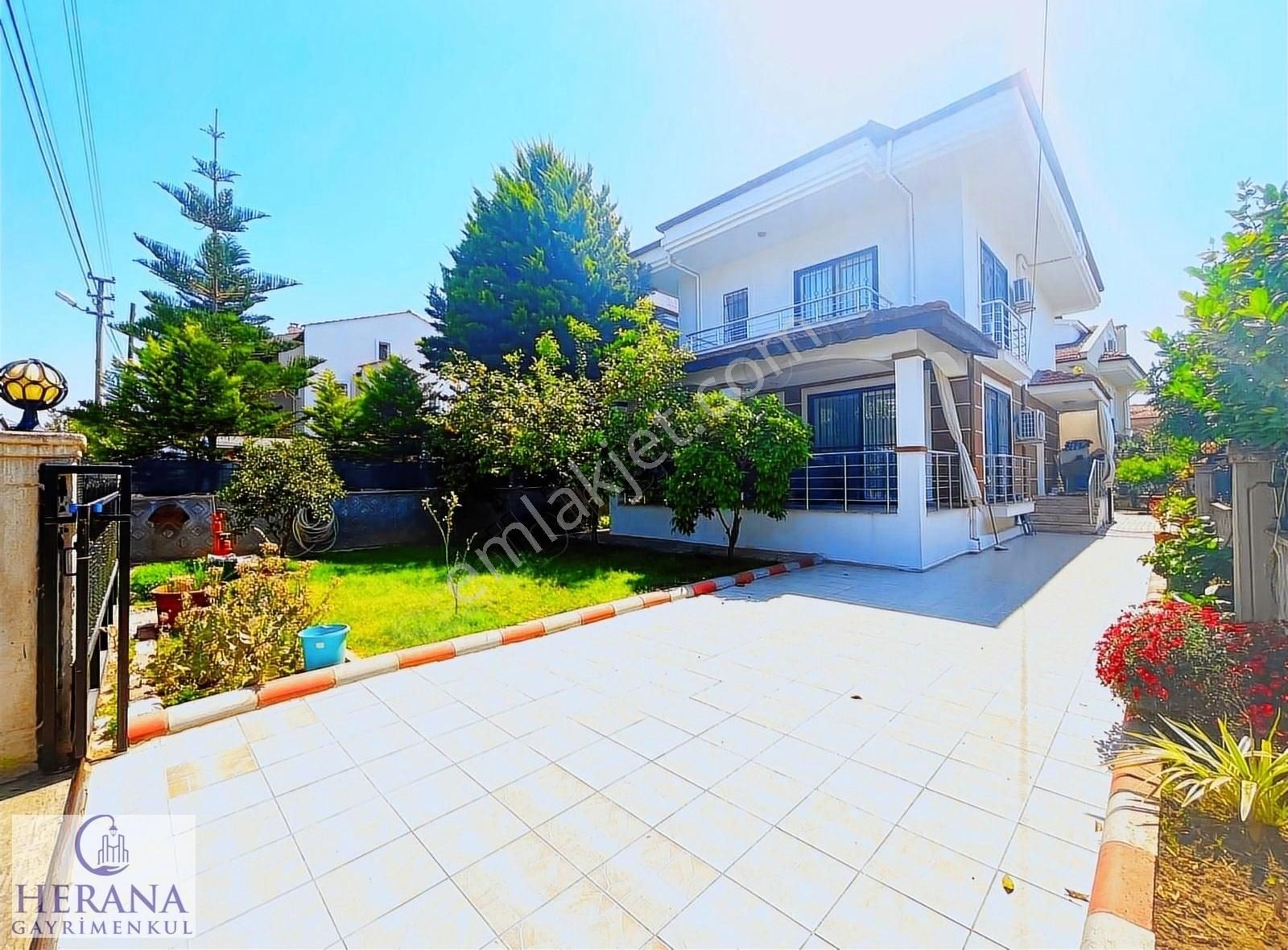 Fethiye Akarca Satılık Villa Akarca'da Vatandaşlığa Uygun Geniş 6+1 Villa