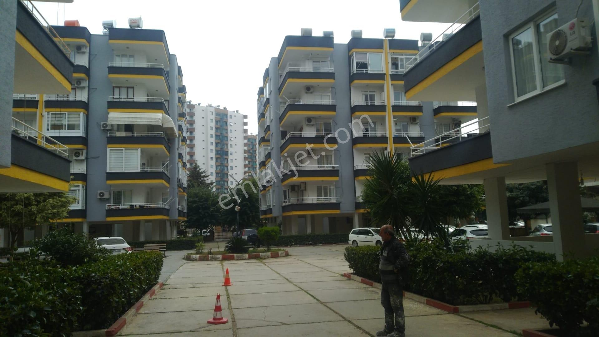 Mezitli Fatih Satılık Daire  Mersin Mezitli Deryalar Sitesi Satılık 3+1 Daire