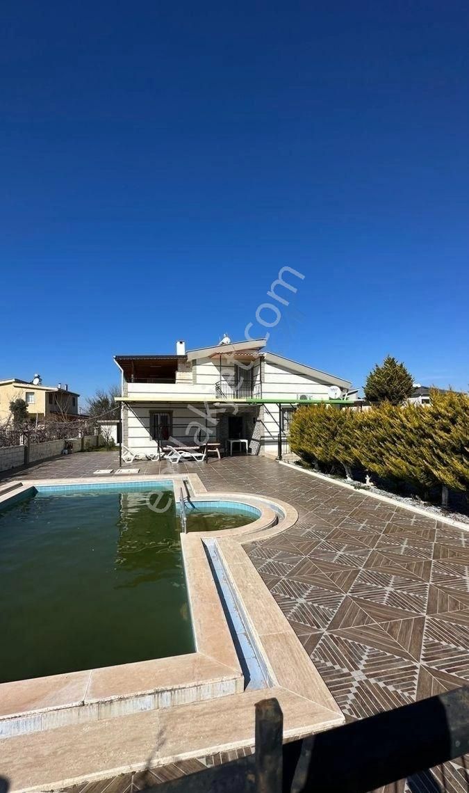Didim Ak Yeniköy Satılık Villa Didimde satılık  yeşiltepede 700 metre arsa içinde tam müstakil havuzlu 3 + 1 villa