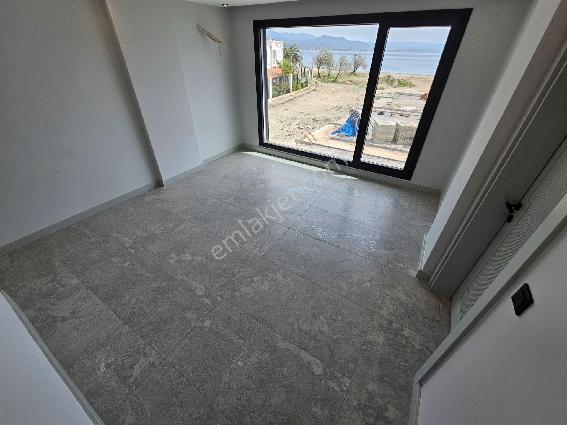 Eu Gayrimenkulden Balıkesir Edremit Güre'de Denize Sıfır Ultra Mega Lüx 5+1 Villa - Görsel 30