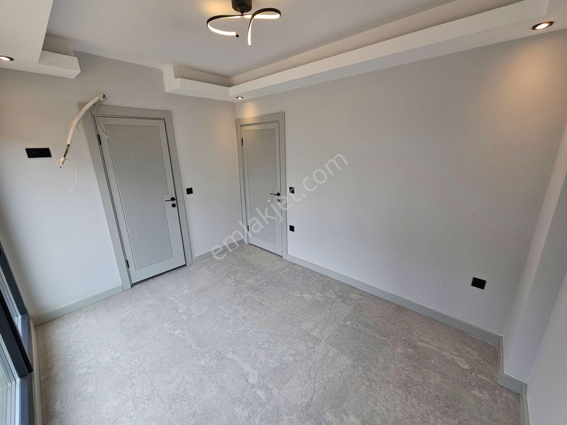 Eu Gayrimenkulden Balıkesir Edremit Güre'de Denize Sıfır Ultra Mega Lüx 5+1 Villa - Görsel 21