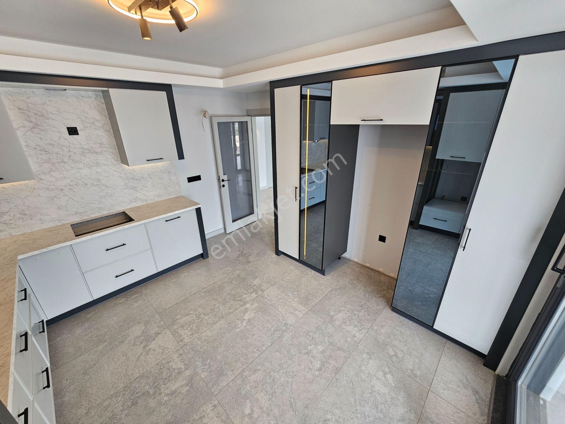 Eu Gayrimenkulden Balıkesir Edremit Güre'de Denize Sıfır Ultra Mega Lüx 5+1 Villa - Görsel 5