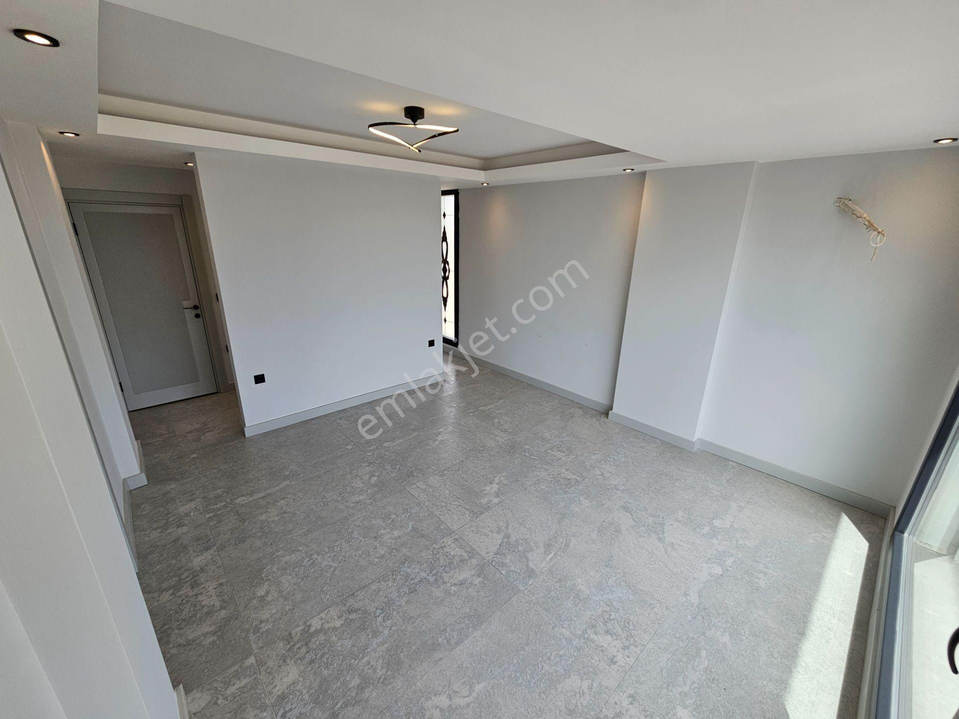 Eu Gayrimenkulden Balıkesir Edremit Güre'de Denize Sıfır Ultra Mega Lüx 5+1 Villa - Görsel 31