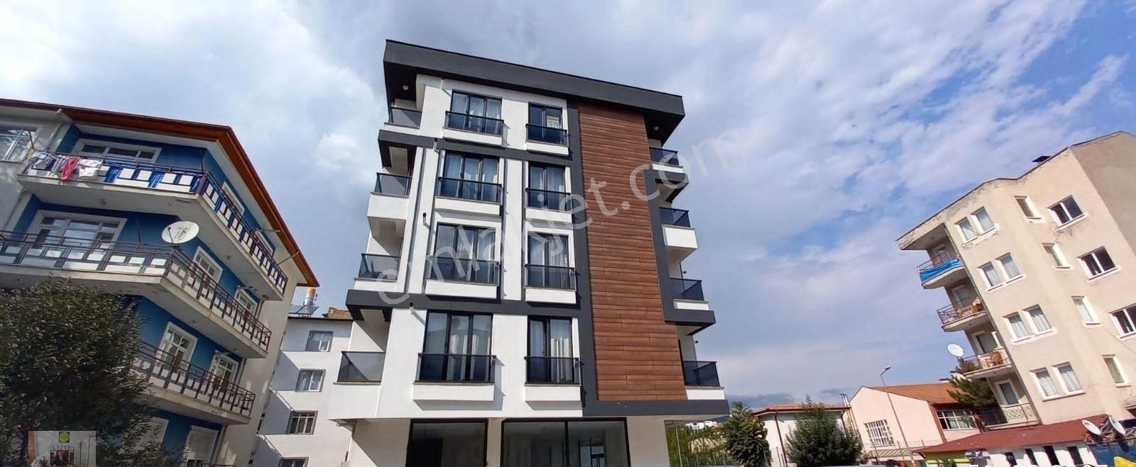 Yeşilırmak Mah. Novada Arkasında 1+1 Eşyalı Kiralık Daire