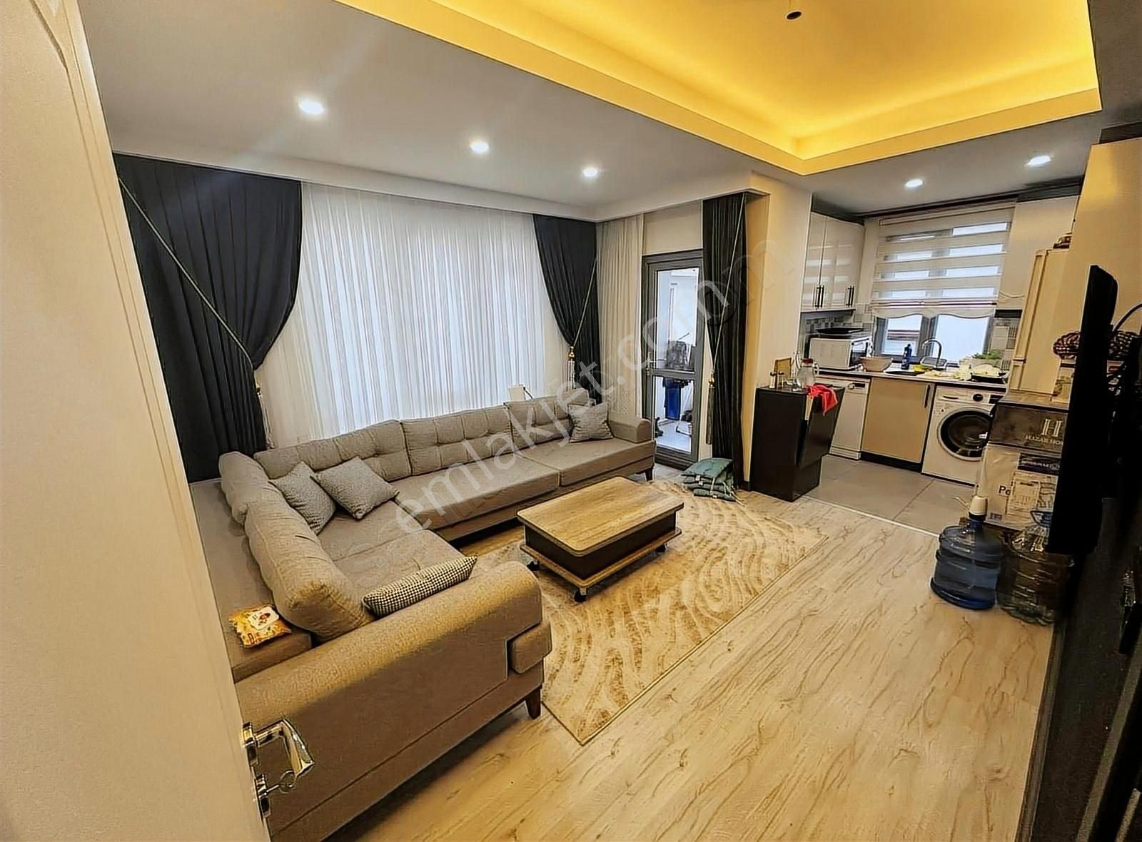 Arnavutköy İslambey Satılık Daire ARNAVUTKÖY İSLAMBEY MAH 1+1 SATILIK 70 M 3. KAT DAİRE