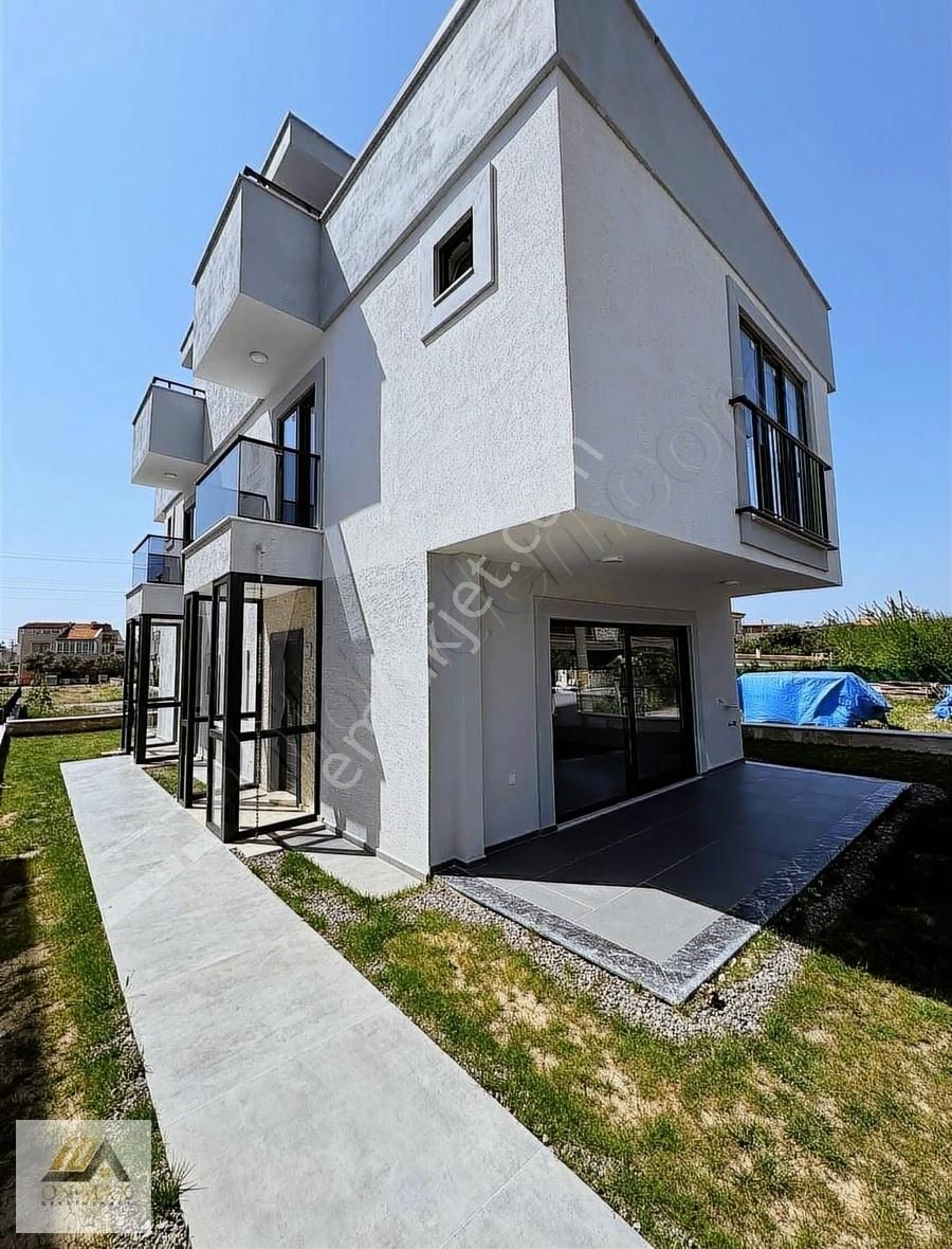 Burhaniye Öğretmenler Satılık Villa ONMAX BURHANİYE ÖĞRETMENLERDE SATILIK 2+1 120 M2 DUBLEKS VİLLA