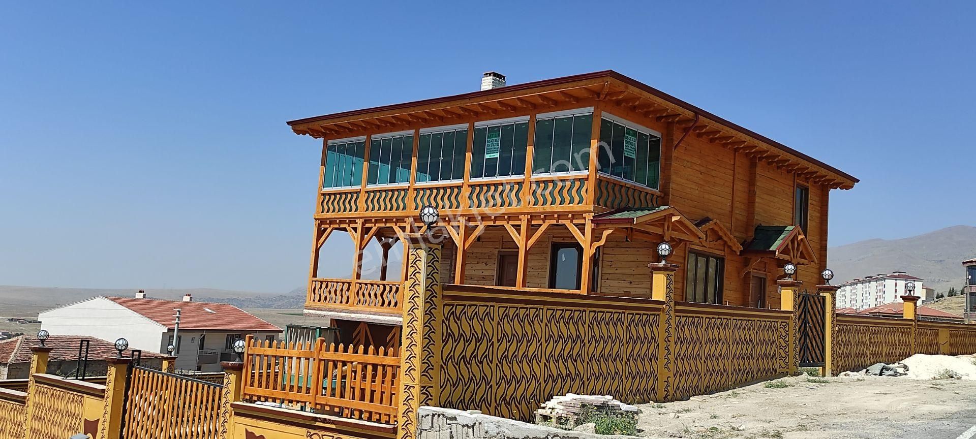 Niğde Merkez Koyunlu Köyü (Yukarı) Satılık Villa Emsali Olmayan Ahşap Villa