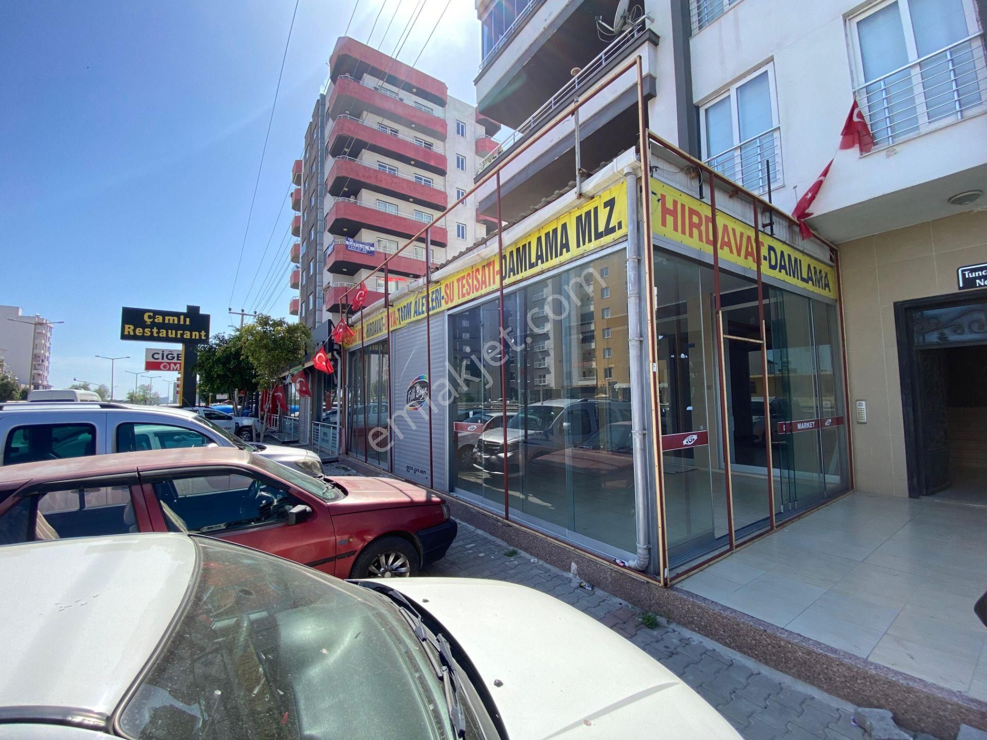 Mersi̇n-si̇li̇fke yolu üzeri̇ satilik dükkan
