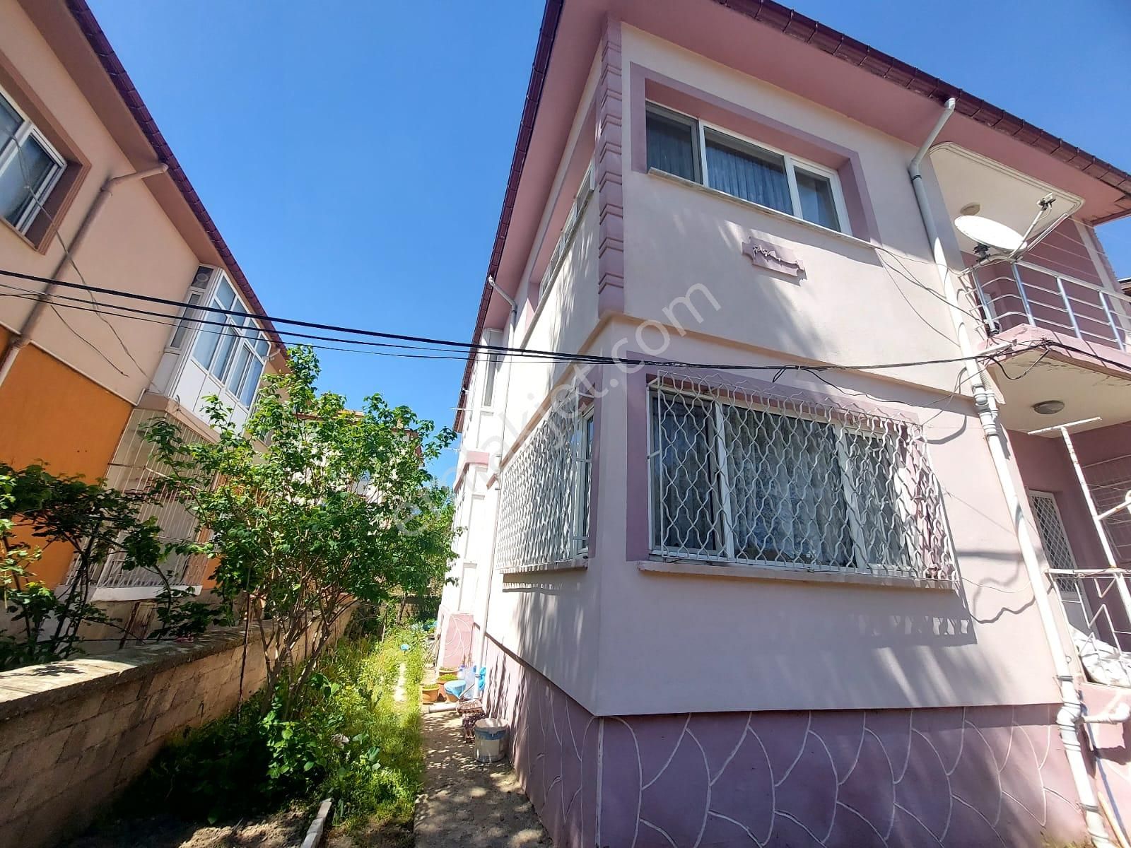 Bizim Emlaktan Merkezde Bahçeli Mustakil - Görsel 8