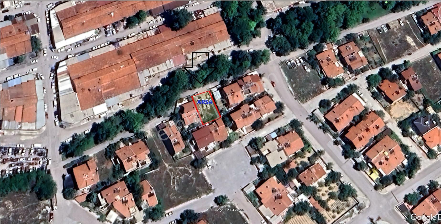 Eski Meram Cad. Sağı Topraksarnıç Mahallesinde Konumu Güzel Konut Arsası