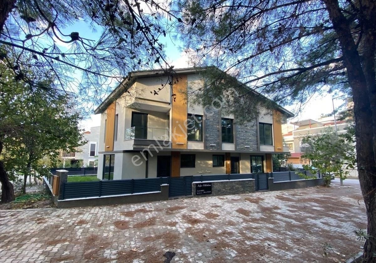 Urla Kalabak Satılık Villa URLA KALABAK TED KOLEJİ YANI SATILIK LÜX VİLLA