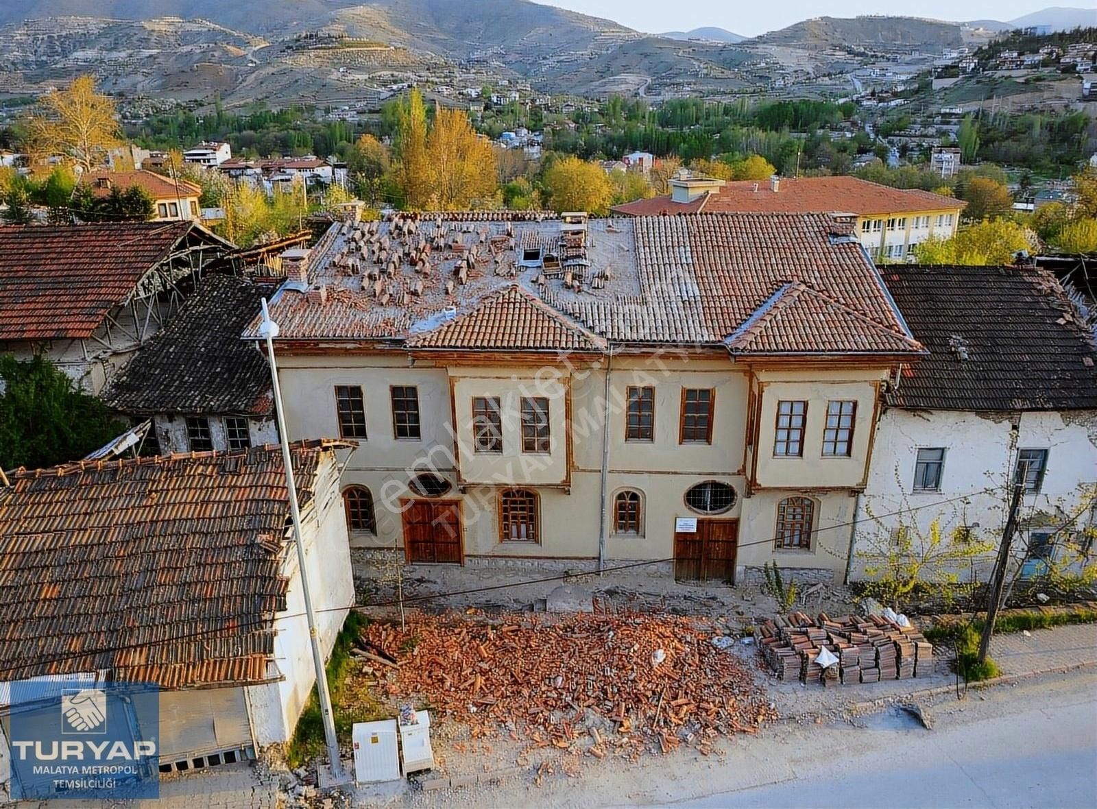 Yeşilyurt Hamidiye Satılık Villa TURYAP'TAN YEŞİLYURT'DA SATILIK TARİHİ VİLLA