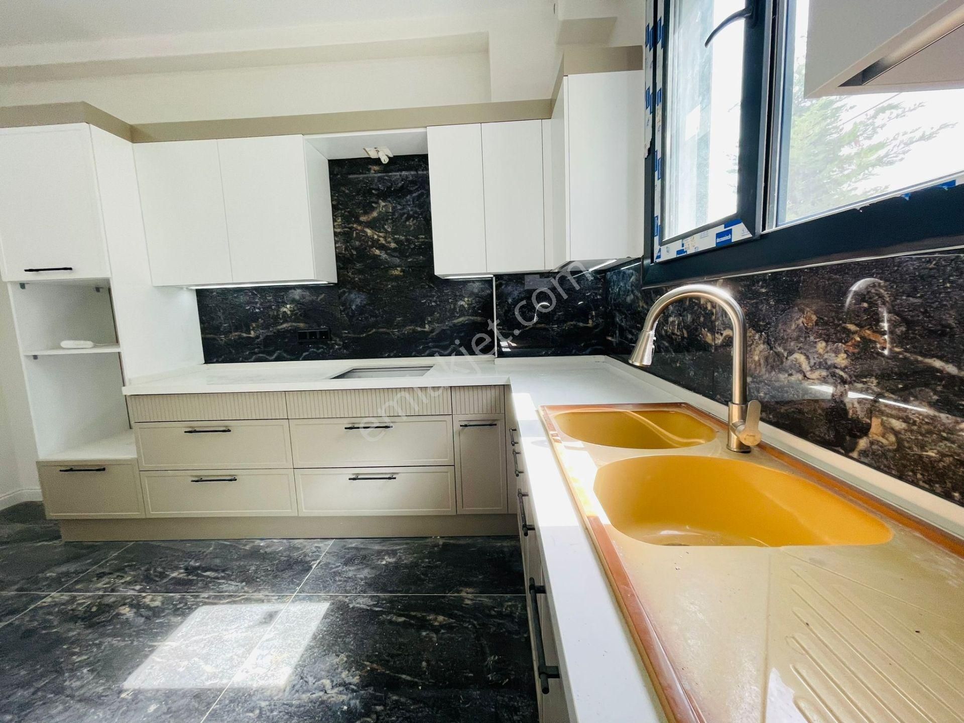 Sahıle 500 M -full Manzara-özel Havuz-bahçe-yerden Isıtma-asansör-sauna-ultra Lüx-tamamı Müstakil - Görsel 19