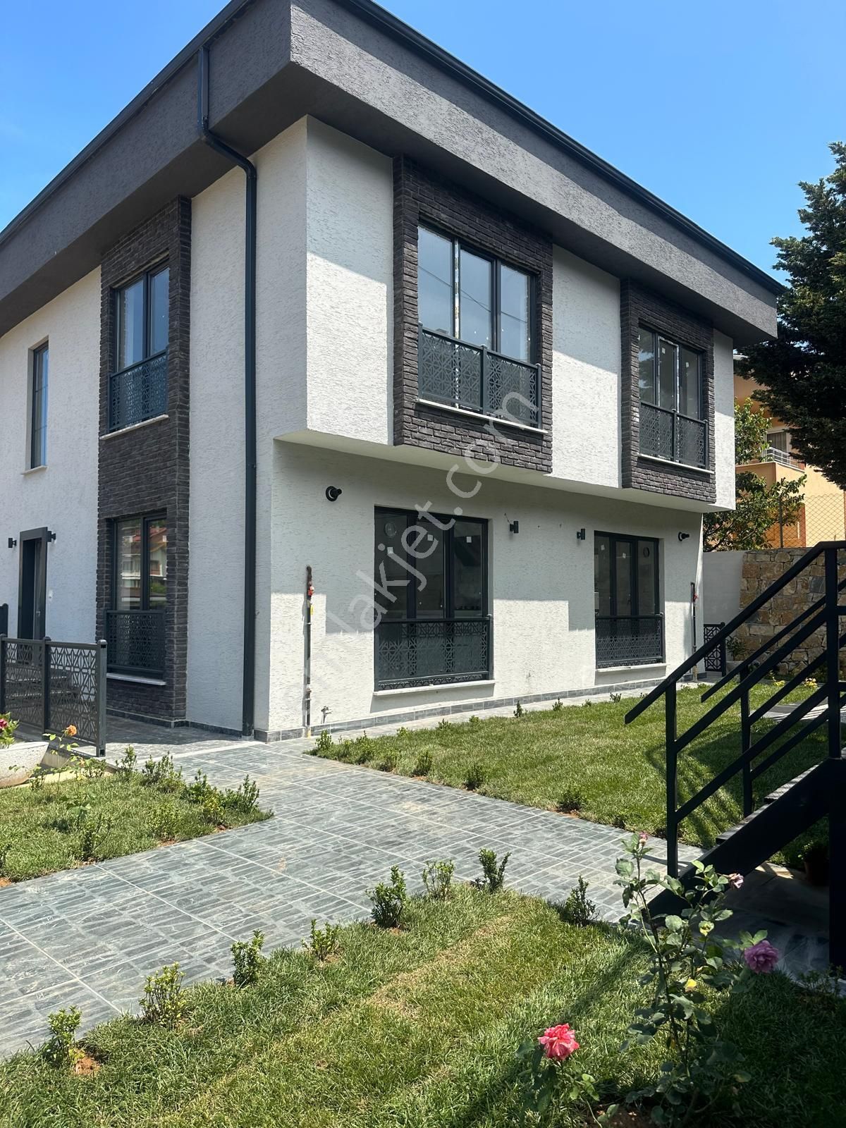 Şile Balibey Satılık Villa  ŞİLE DÜZGÜN'DEN PRESTİJ CADDESİNDE DENİZ MANZARALI TRİPLEX VİLLA