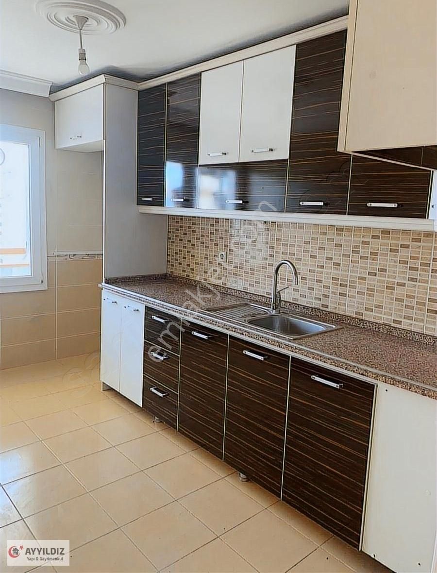 Bayraklı Da Kiralık 3+1 Doğalgazlı Daire