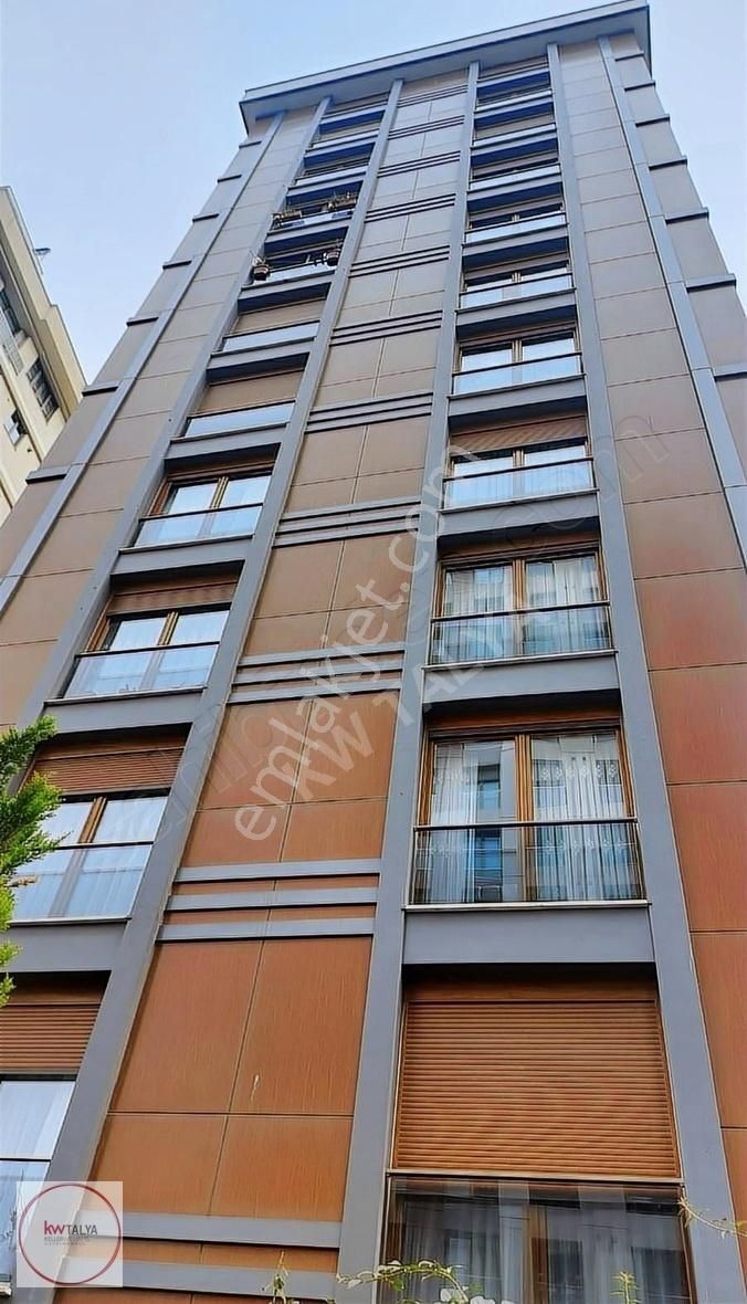 Kadıköy Sahrayı Cedit Satılık Residence Gökay sokakta 3+1 Residence