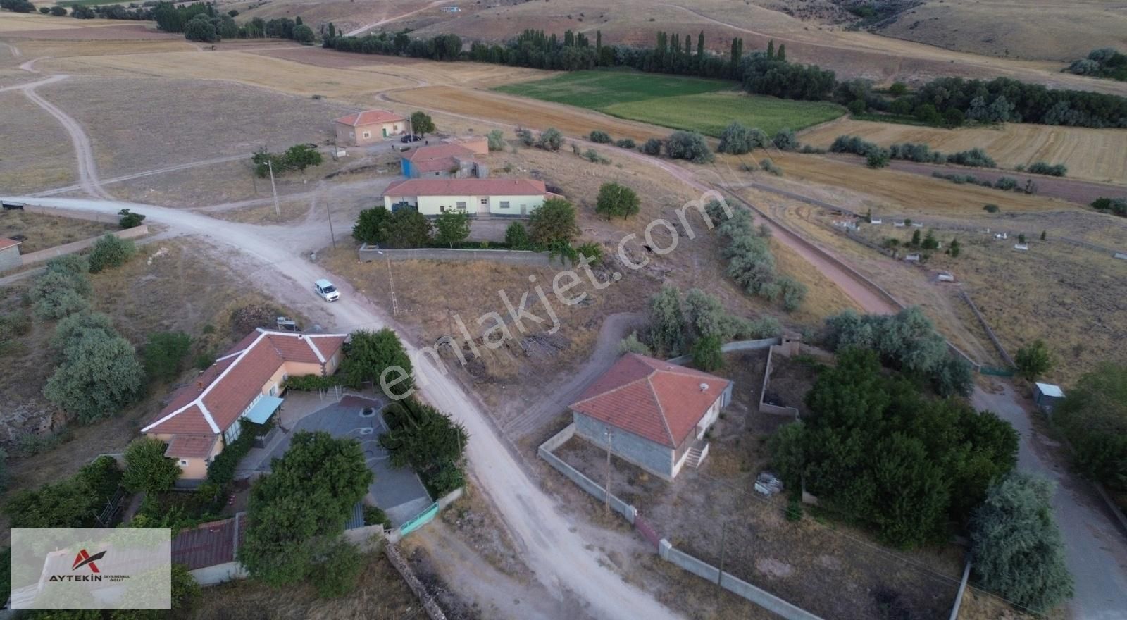 Mucur Asmakaradam Köyü (Karadam) Satılık Konut İmarlı  1.234 m² / KIRŞEHİR / MUCUR /ASMAKARADAM / ARSA