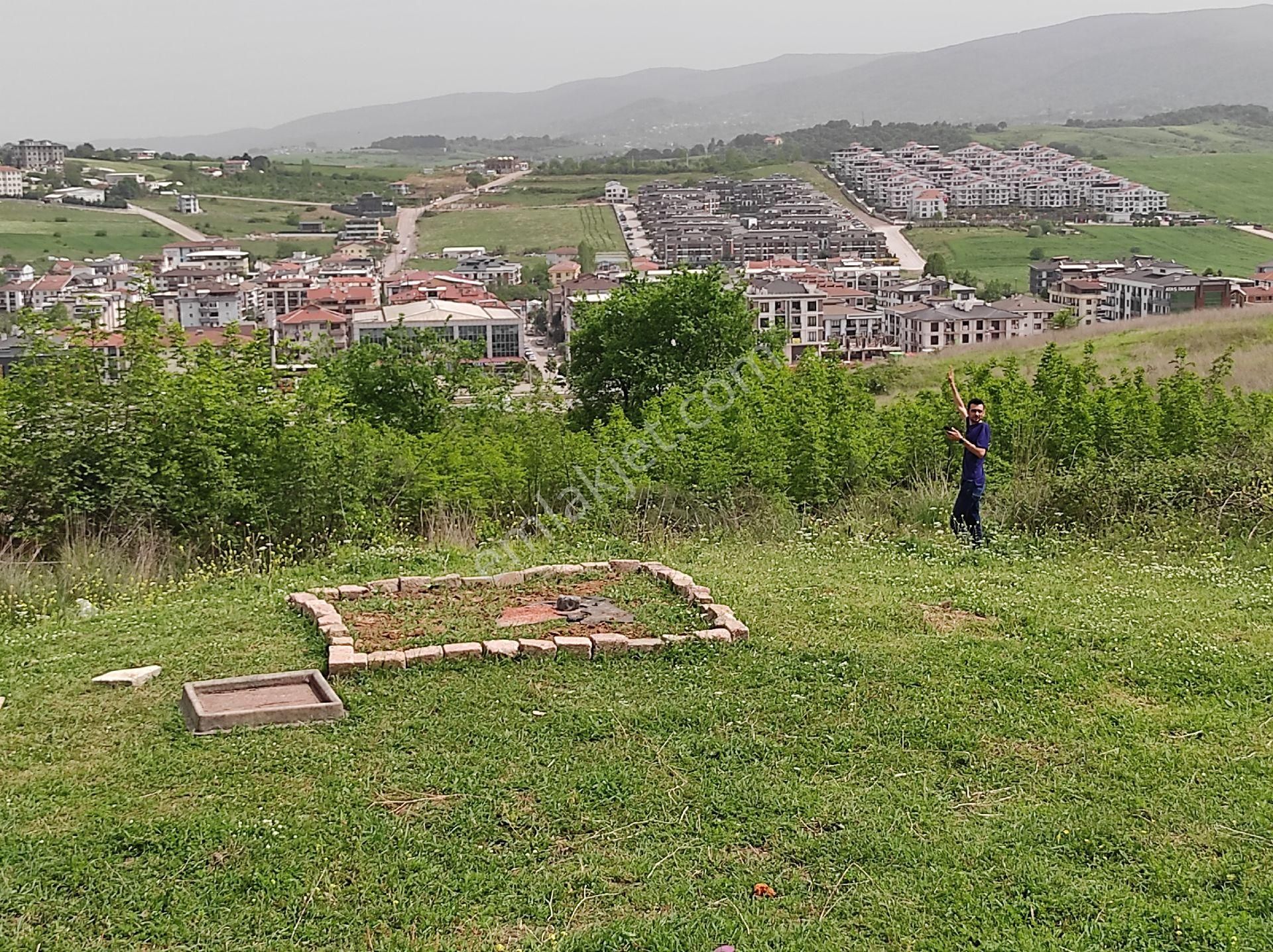 Yalova Merkez Bayraktepe Satılık Konut İmarlı YALOVA BURSA YOLU HİLTON ÜSTÜNDE SATILIK FIRSAT ARSA