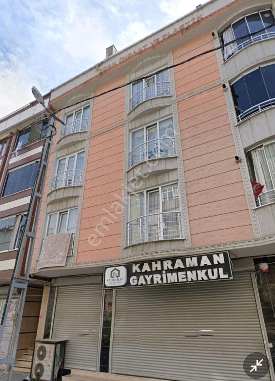 Arnavutköy Arnavutköy Merkez Satılık Daire  Sahibinden merkezde 3+1 120 metrekare, asansörlü, ara kat