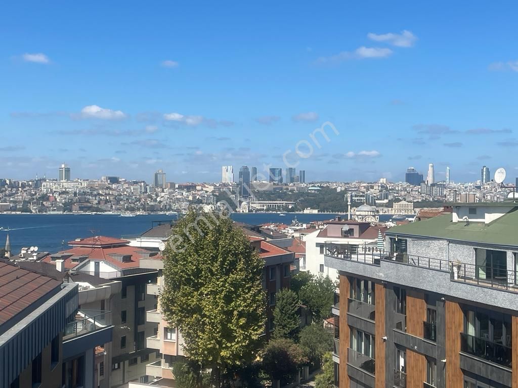 Üsküdar Salacak Satılık Daire ÜSKÜDAR SALACAKTA 300m2 3+2 DENİZ MANZARALI SIFIR DUBLEKS DAİRE