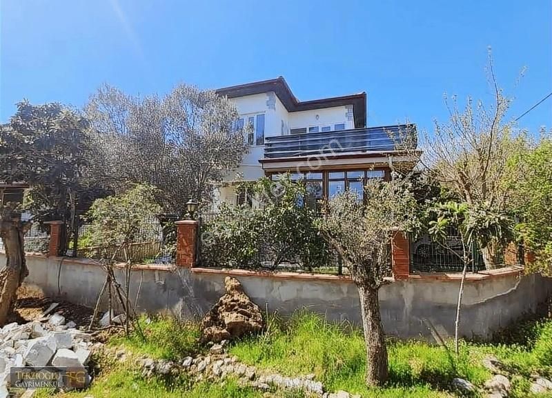 Edremit Güre Kiralık Villa TERZİOGL'UNDAN GÜREDE OTELLER BÖLGESİNDE KİRALIK VİLLA