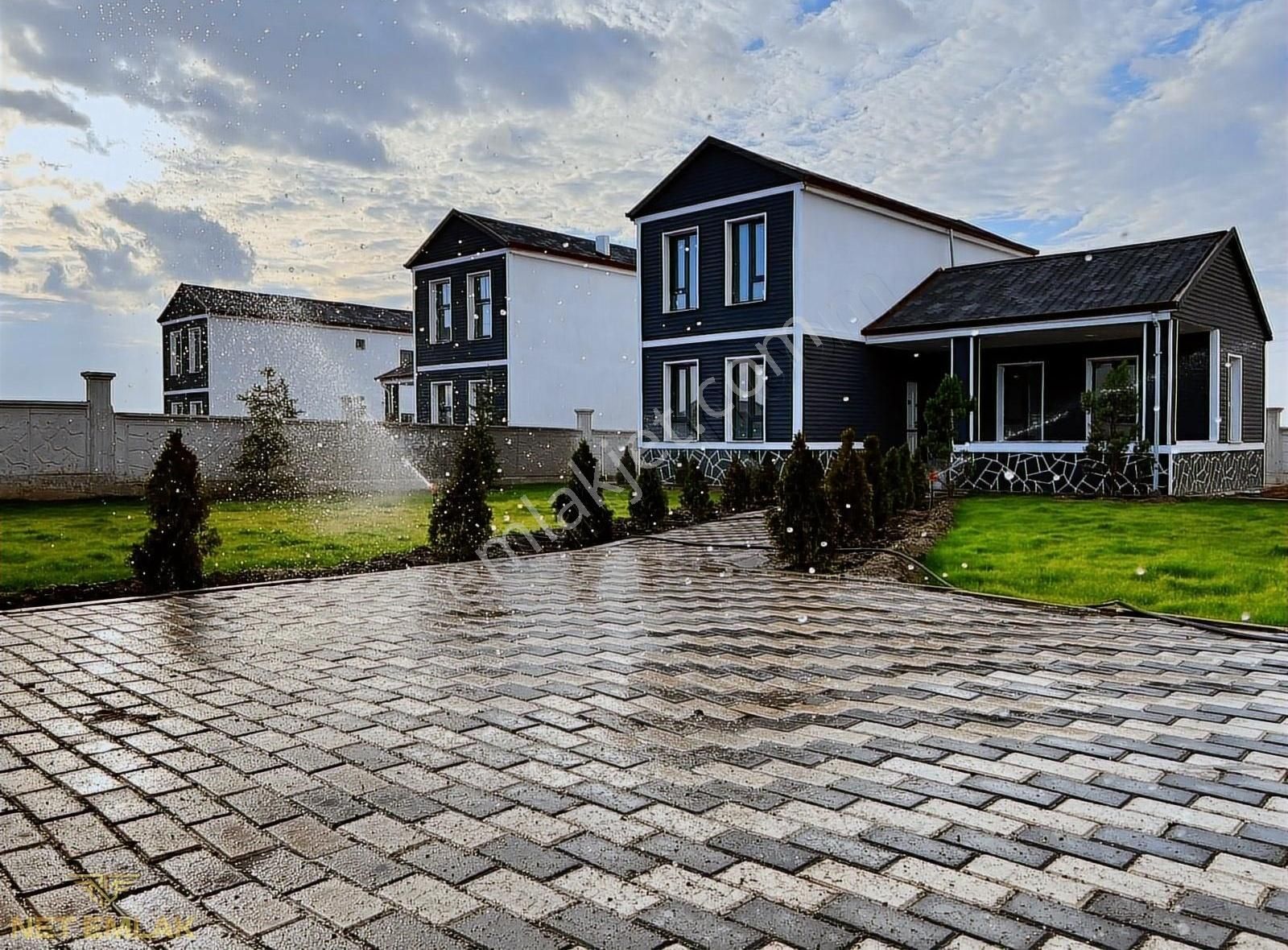 Bor Kemerhisar Bld. (Çayır) Satılık Villa NET EMLAK'TAN KEMERHİSAR'DA SİTE İÇİNDE SATILIK VİLLA