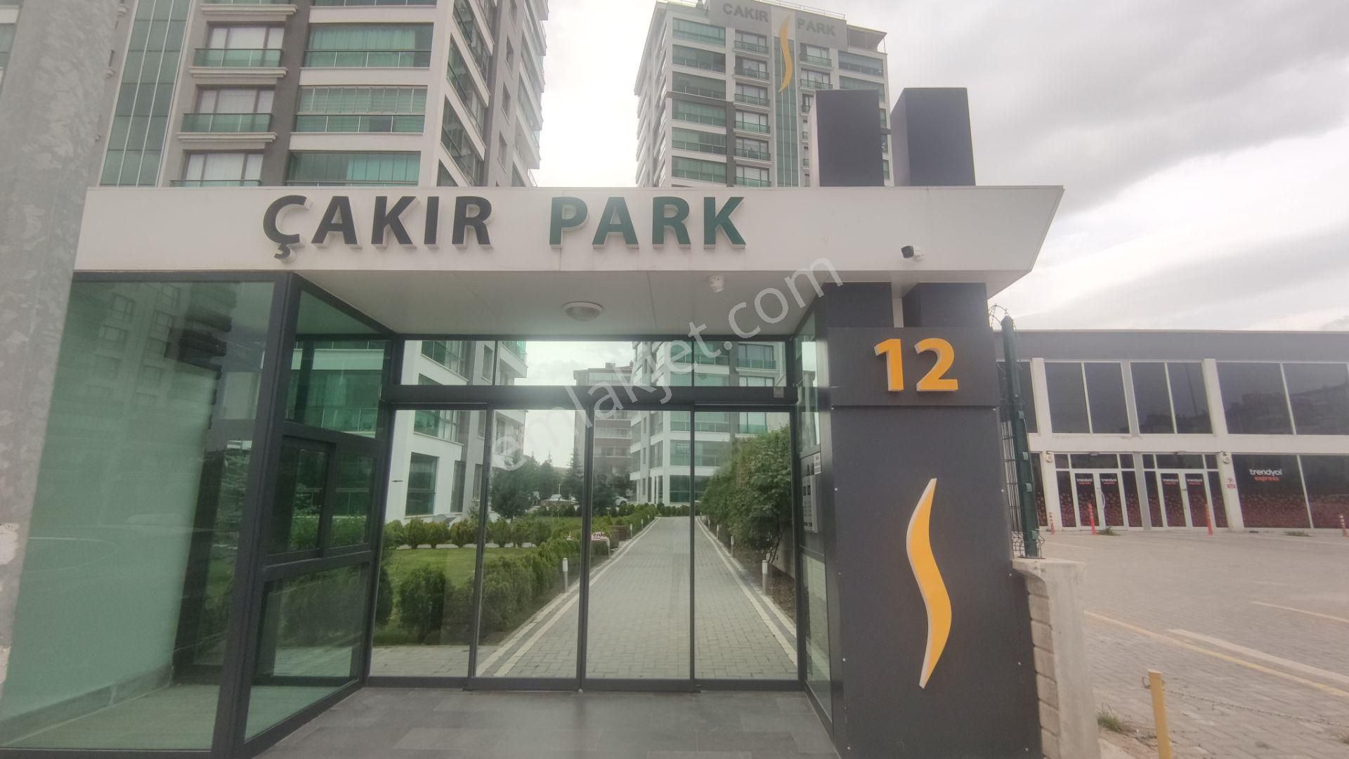 Yenimahalle Turgut Özal Satılık Daire  BATIKENT ÇAKIRLAR KAVŞAĞA YAKIN ÇAKIR PARK SİTESİNDE SATILIK 4+1