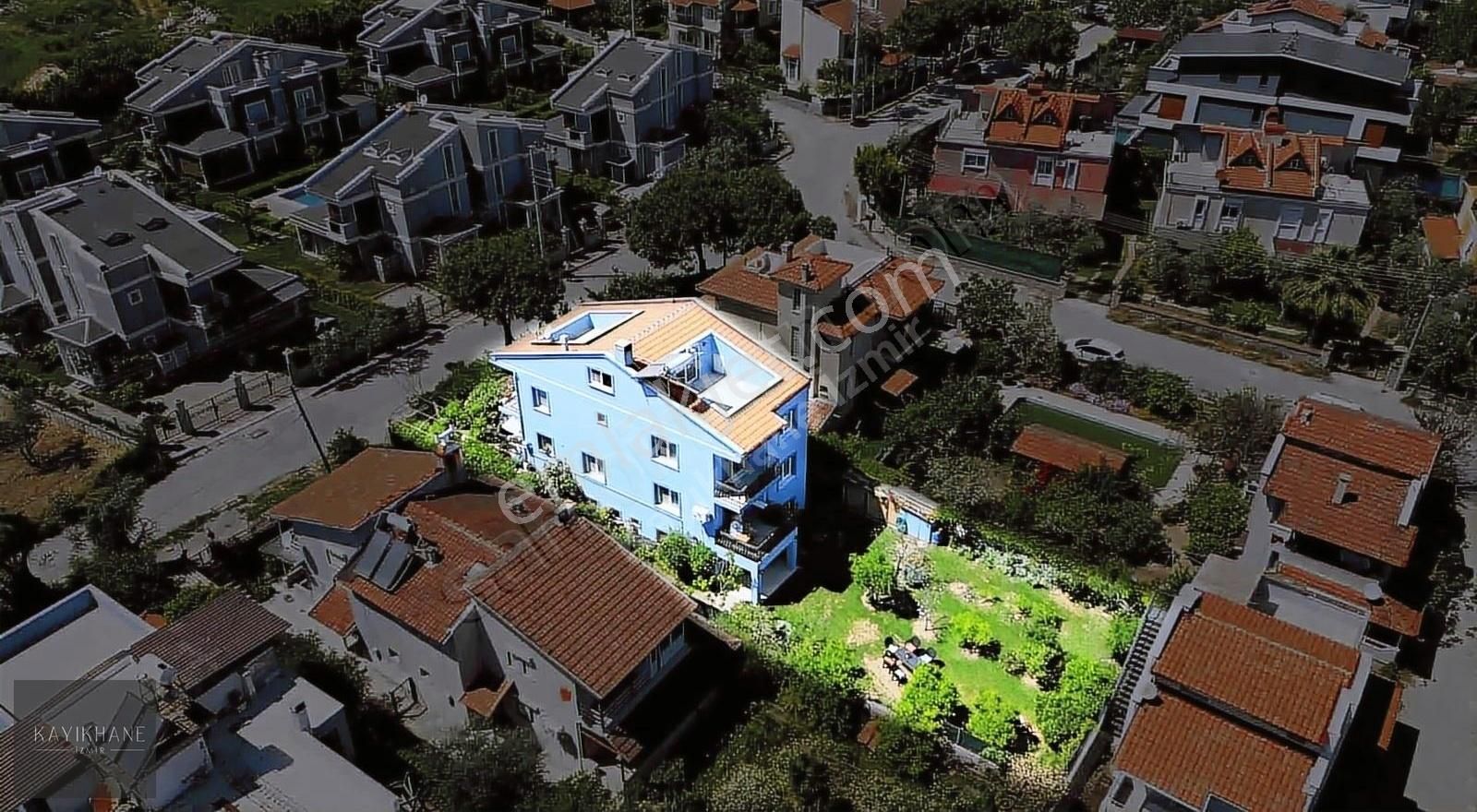 Urla Denizli Denize Sıfır Satılık Villa Urla Çeşmealtı Satılık 6+1 Tripleks Villa