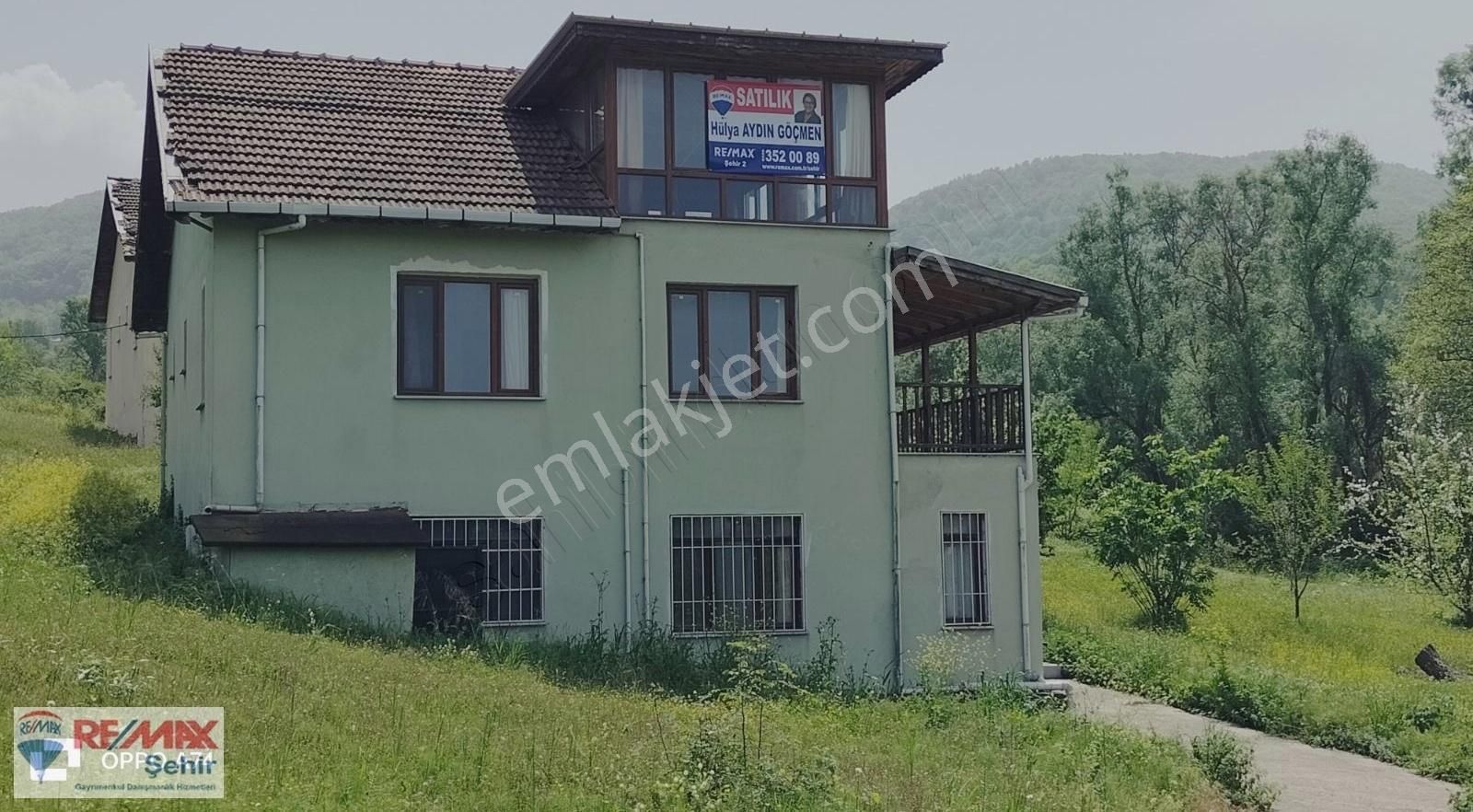 Çiftlikköy Gacık Köyü (Merkez) Satılık Villa YALOVA REMAX'DAN GACIK'TA SATILIK TARLA VE İKİ ADET VİLLA