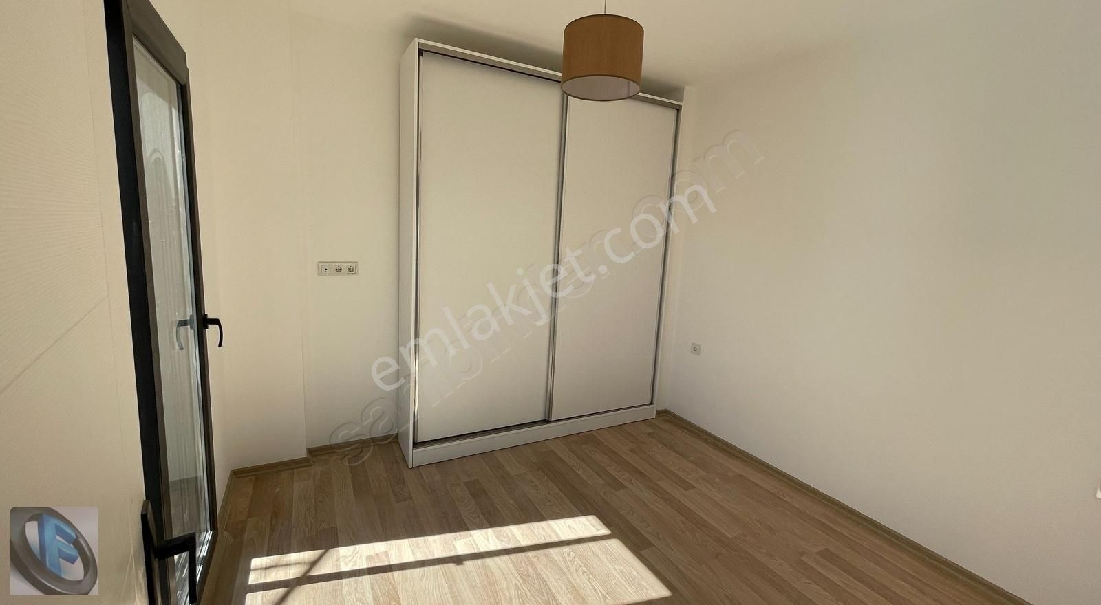 Favori'den Müstakil Bahçeli Villa 3+1 - Görsel 28