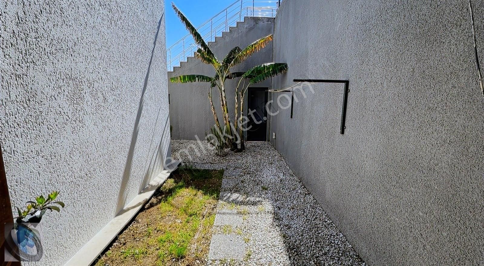 Favori'den Müstakil Bahçeli Villa 3+1 - Görsel 9