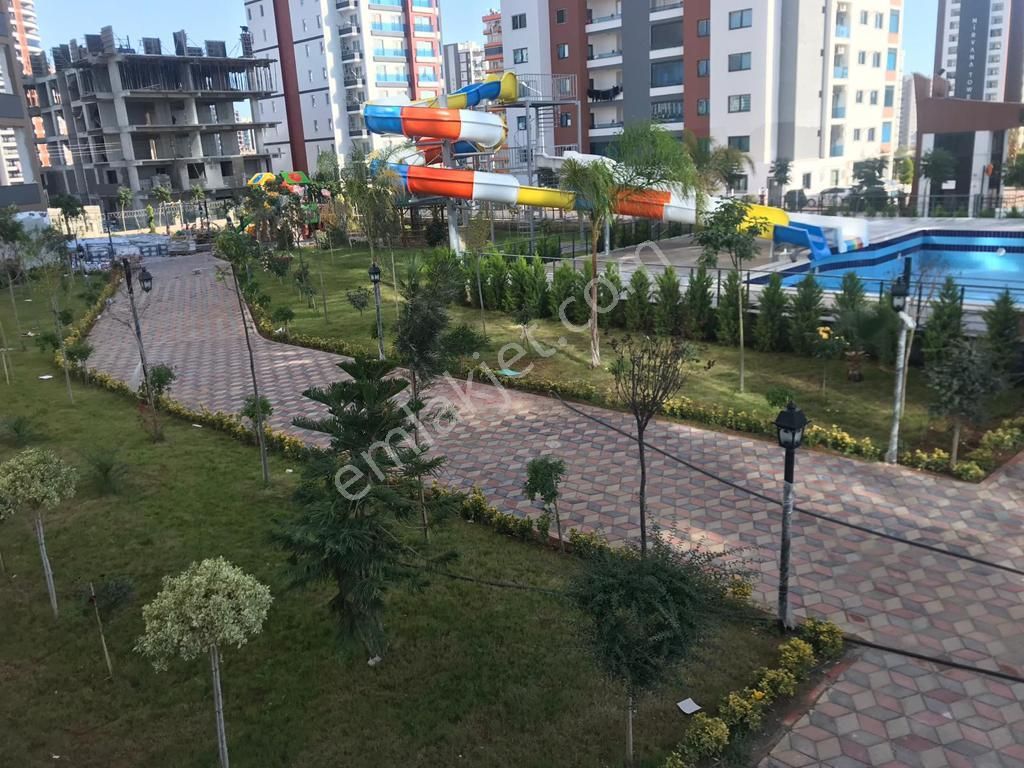 Mezitli Akdeniz Satılık Daire Diyar Gayrimenkul'dan Mersin Mezitli Akdeniz Mah. deniz manzaralı satılık 4+1 Lüks Havuzlu Daire