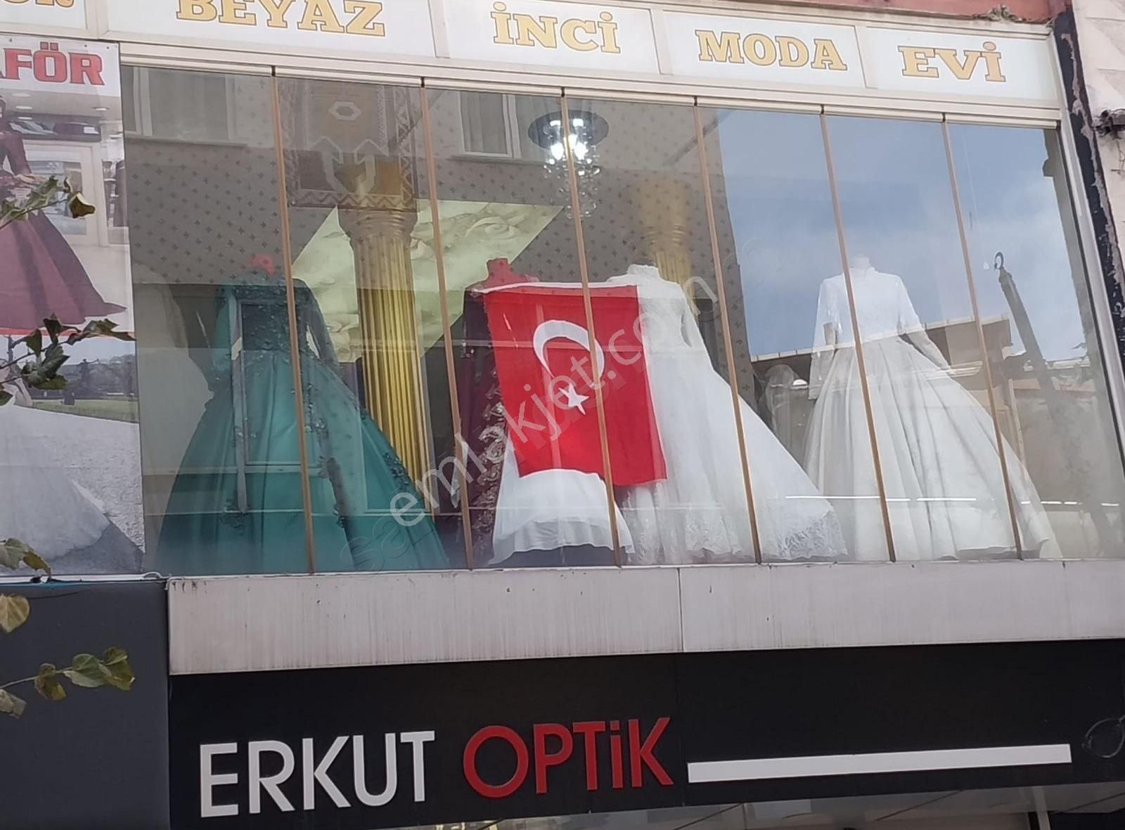 Pendik Fevzi Çakmak Devren Dükkan & Mağaza Kaynarca Çarşı İçinde Devren Gelinlik Moda Evi& Kuaför