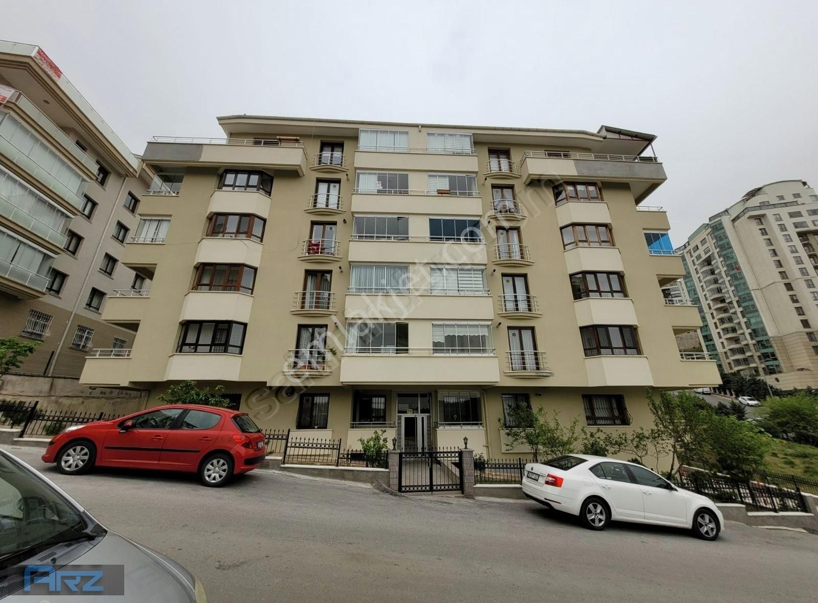 Çankaya Akpınar Satılık Daire DİKMEN AKPINAR MAHALLESİ SATILIK FIRSAT 150 M2 3+1 DAİRE